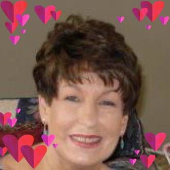 Meet your Posher, Janet - Picture 1 of 1